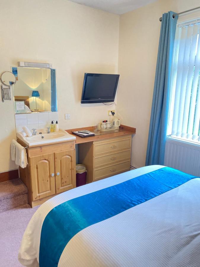 וויימות' The Kingswood Guest House - Adult Only מראה חיצוני תמונה
