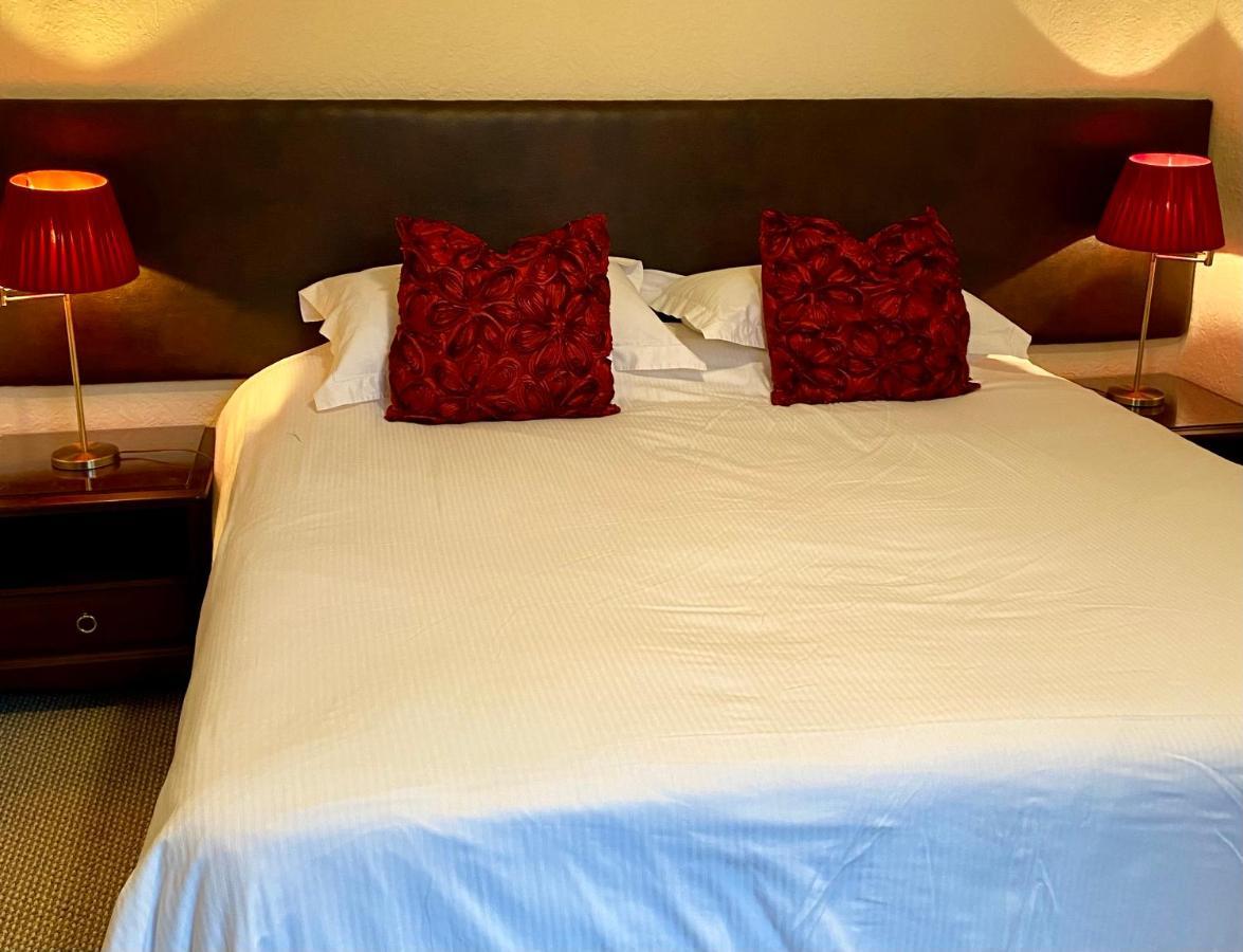 וויימות' The Kingswood Guest House - Adult Only מראה חיצוני תמונה