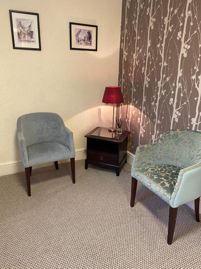 וויימות' The Kingswood Guest House - Adult Only מראה חיצוני תמונה
