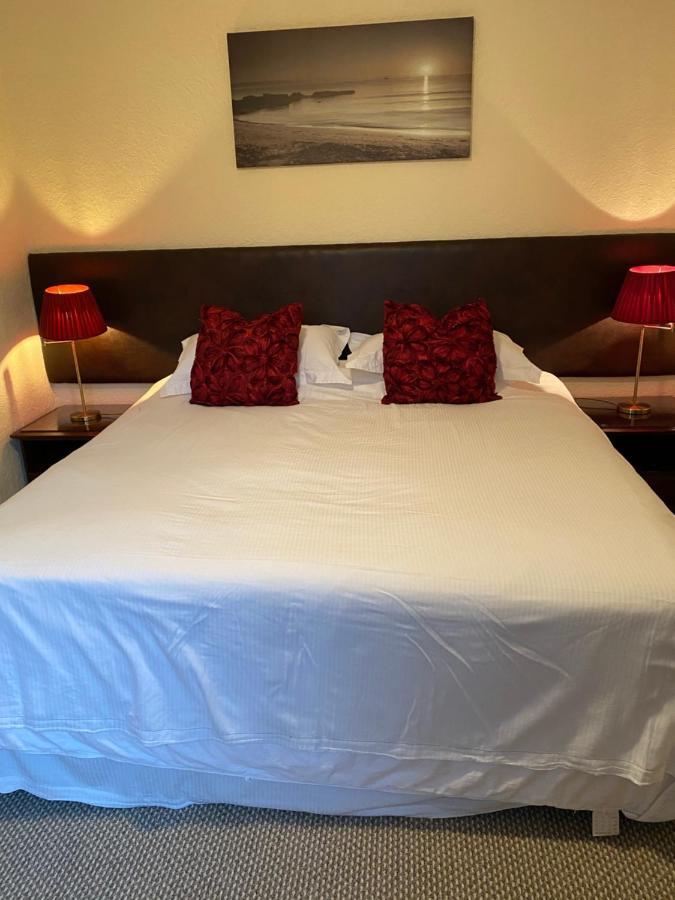 וויימות' The Kingswood Guest House - Adult Only מראה חיצוני תמונה